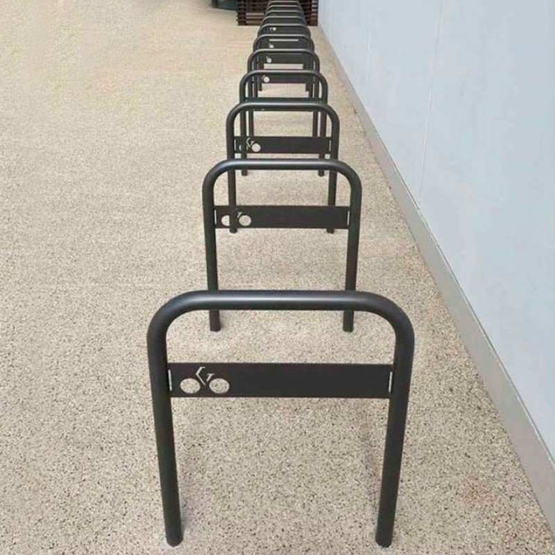 Arc per bicicletes simple amb senyalètica